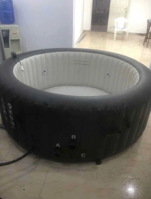 À vendre jacuzzi intex original 5 personnes