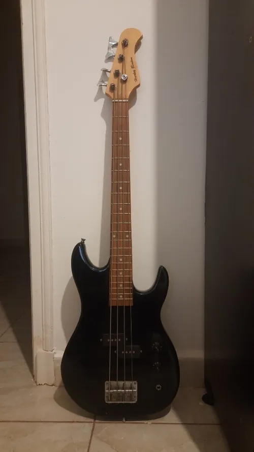 GUITARE BASS