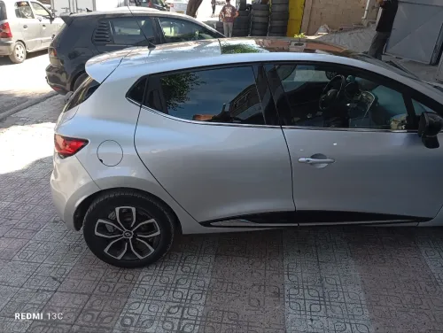 Renault Clio 4 2019 Limited 2