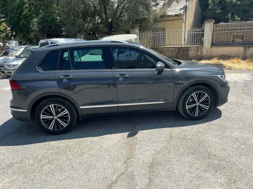 Volkswagen Tiguan 2022 Active