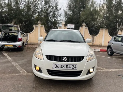 Suzuki Swift 2014 Coupé la toute option