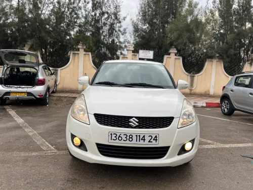Suzuki Swift 2014 Coupé la toute option