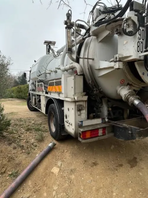 Camion vidange Débouchage canalisation curage.24h.24h.7j.7j.
