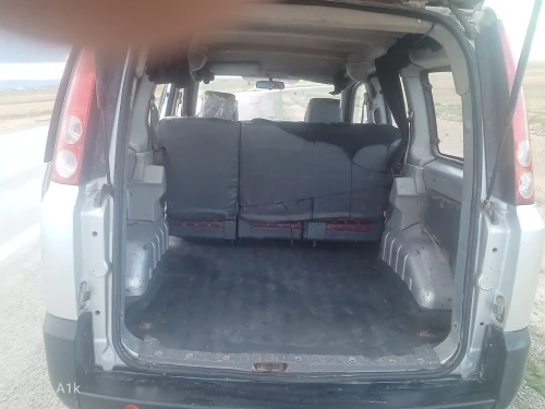 FOTON Midi 2011 1.6