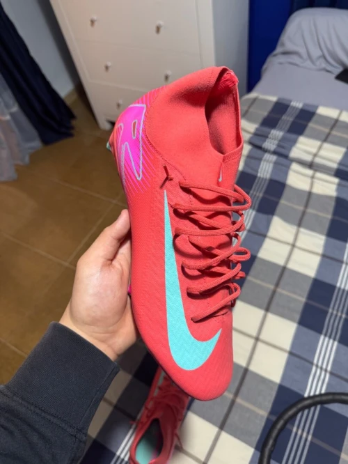 Souliers de foot, crampons Nike, original, pointure 47,5