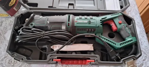 Scie sabre parkside 710 w