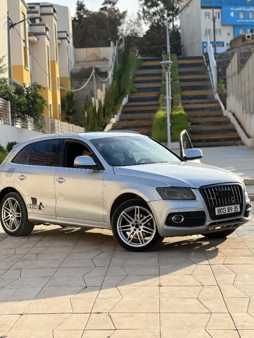 Audi Q5 2009 S Line Pack Tech