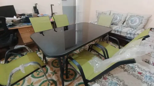 Table avec 6 chaises importation