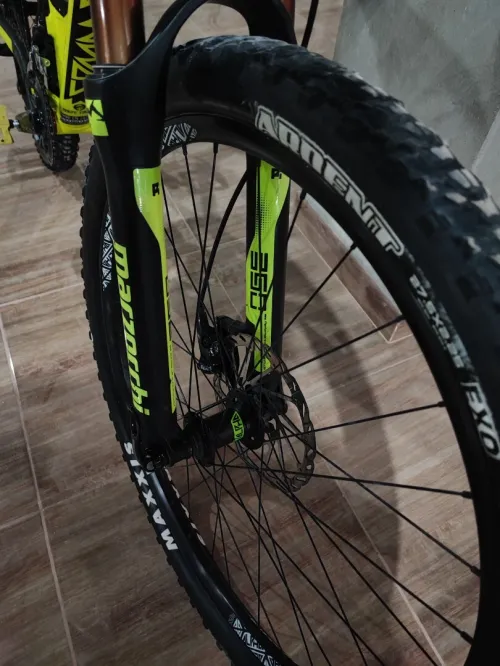 Vélo COMMENCAL VTT