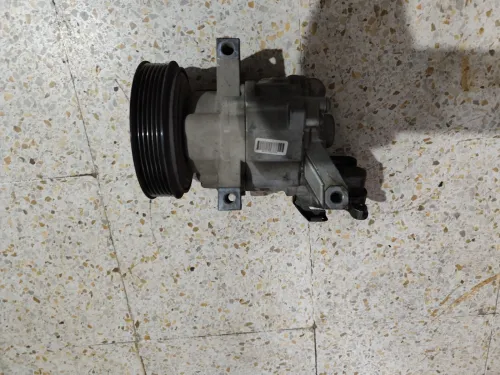 Compresseur et radiateur clim auto