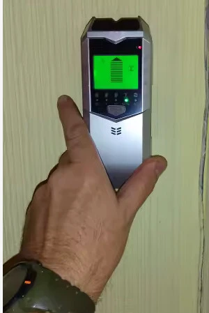 كاشف معادن محمول متعدد الوظائف