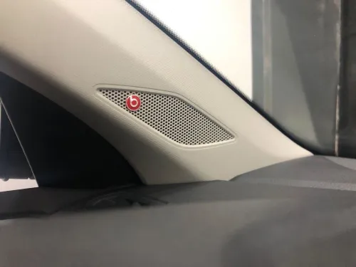 Volkswagen T-Cross 2025 R line beat