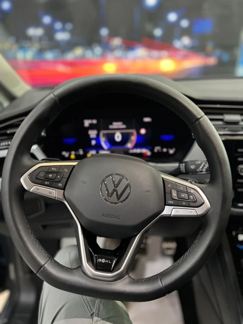 Volkswagen Touran 2025 Life Plus