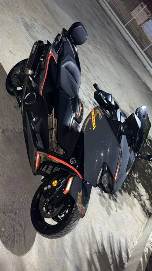 yamaha tmax 2022