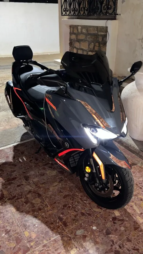 yamaha tmax 2022