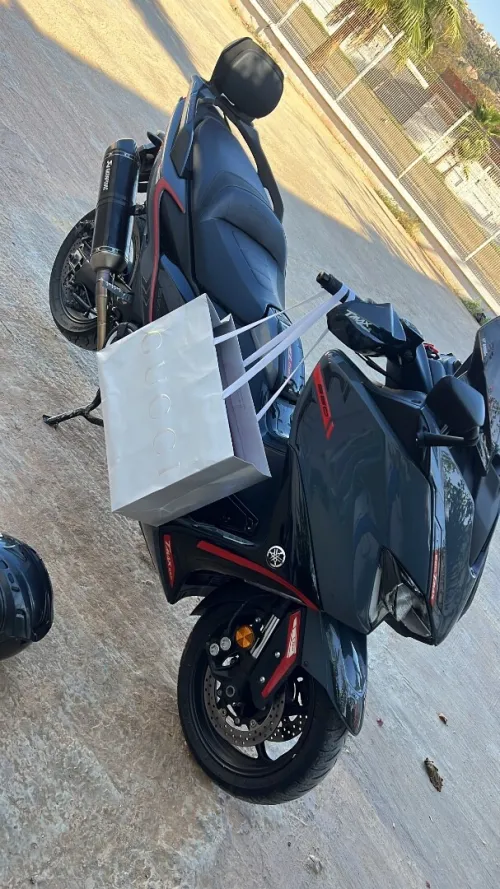 yamaha tmax 2022