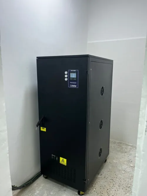 STABILISATEUR DE TENSION