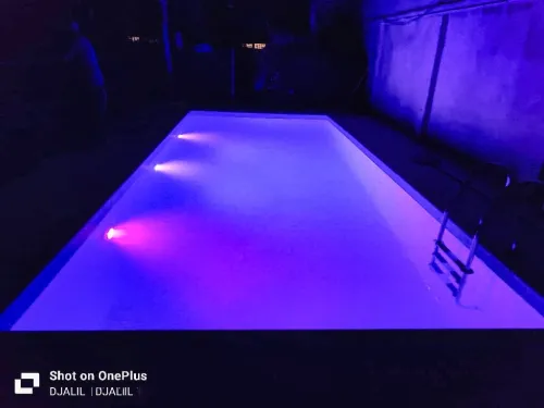 Construction , Rénovation et Entretien de Piscines ( Publics et Privés)