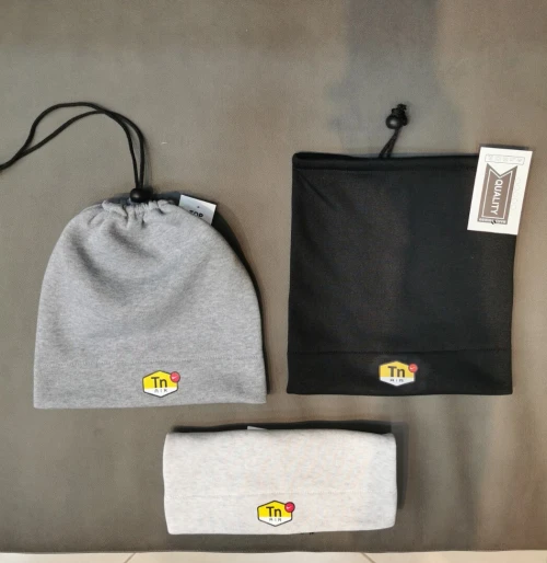 Bonnet 3en1 (Bonnet+cache nez+cache cou) )