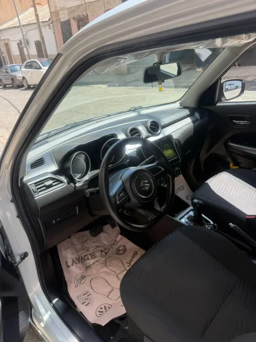 Suzuki Swift 2024 GL Plus 