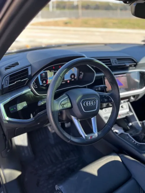 Audi Q3 2025 S-Line