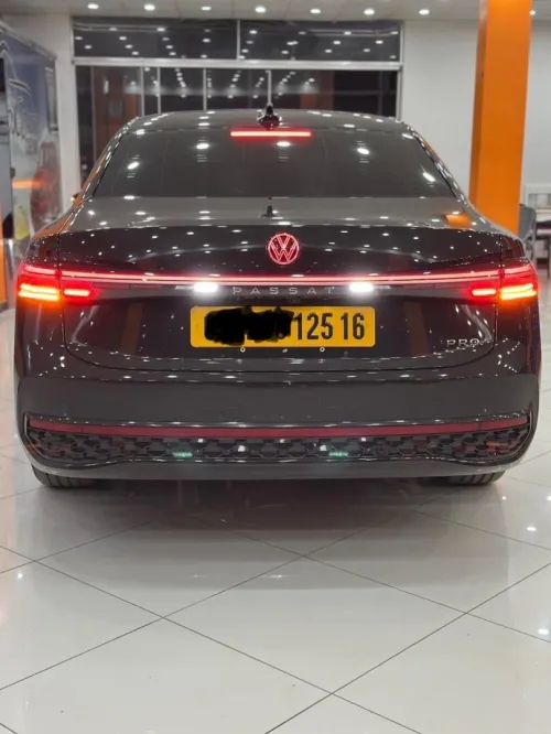Volkswagen Passat 2025 Pro