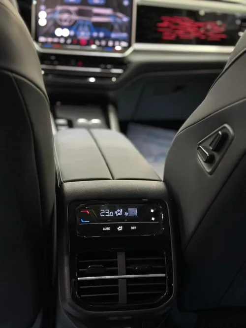 Volkswagen Passat 2025 Pro