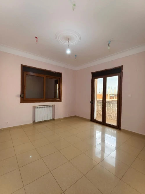 Location Appartement Niveau de villa F5 Tipaza Ain tagourait