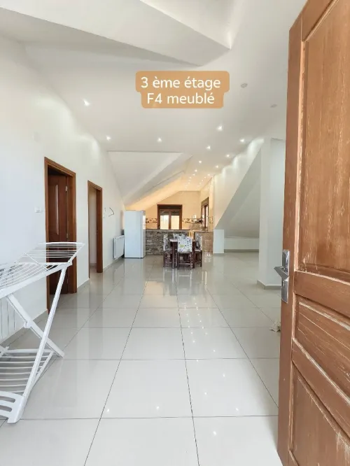 Location Appartement Niveau de villa F4 Tipaza Ain tagourait