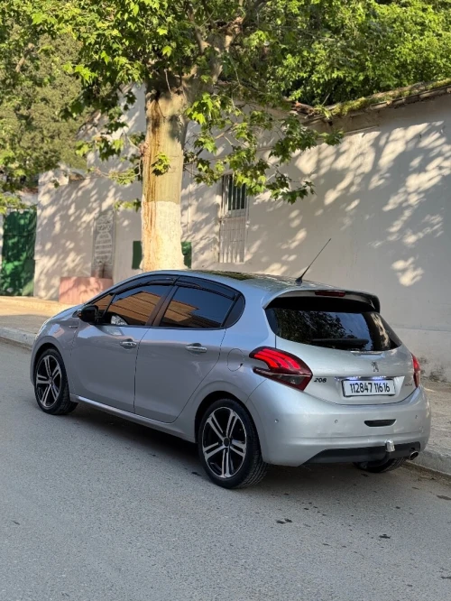 Peugeot 208 2016 Active Facelift