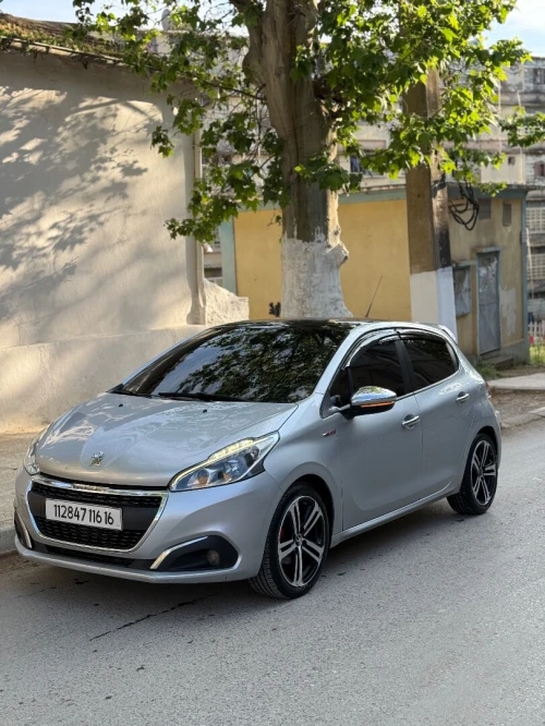 Peugeot 208 2016 Active Facelift