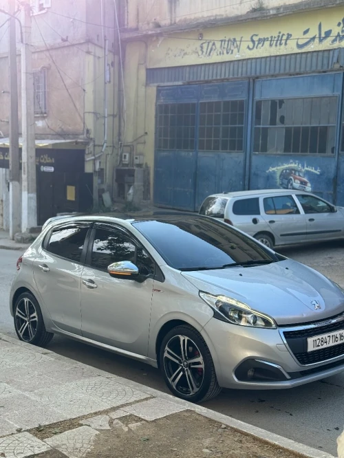 Peugeot 208 2016 Active Facelift