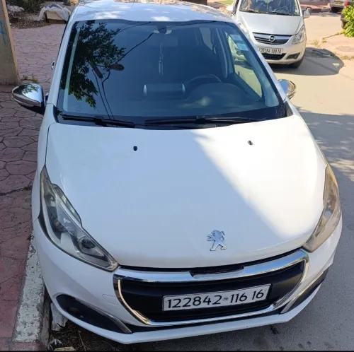 Peugeot 208 2016 