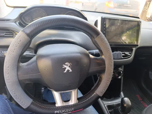 Peugeot 208 2016 