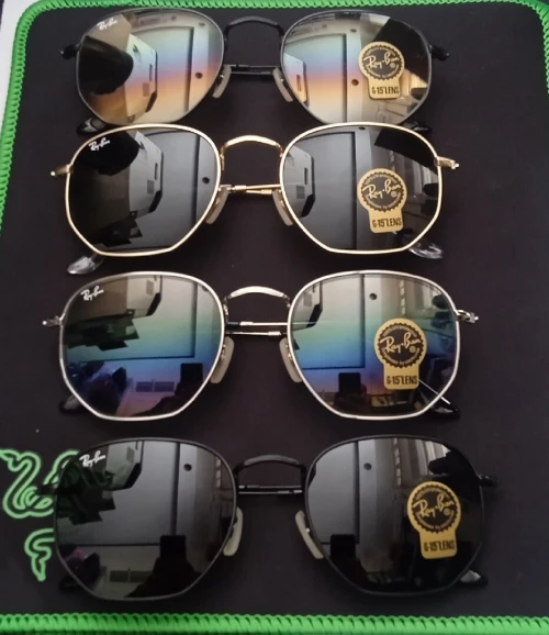 Lunette chic mark de Ray ban en verre
