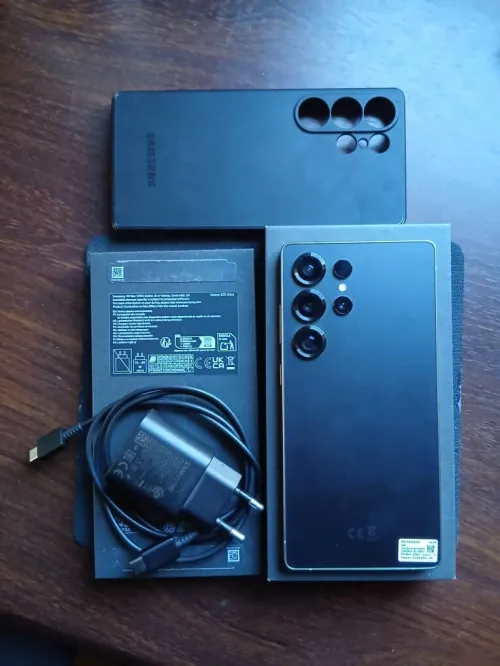 Samsung S 25 Ultra 12 - 256 GO