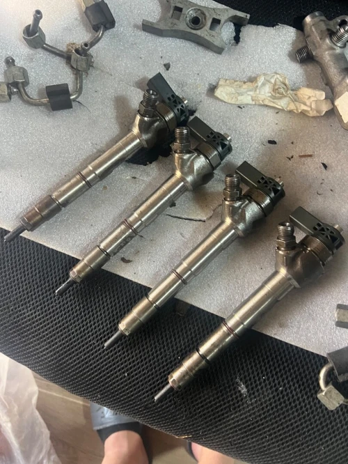 Injecteurs + rampe common rail Golf 7 GTD / 2.0 TDI