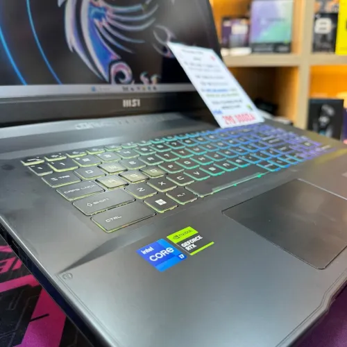 MSI KATANA 17 I7 12650H NVIDIA RTX 4070 16GB RAM 1TB SSD 