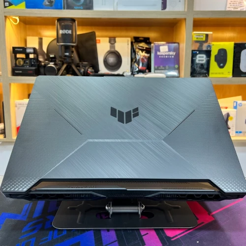 ASUS TUF GAMING A15 AMD RYZEN 7 5800H NVIDIA RTX 3070 16GB RAM 512GB SSD 