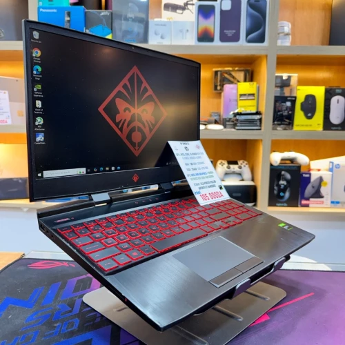 HP OMEN 15 I5 8300H NVIDIA GTX 1050 8GB RAM 256GB SSD + 2TB HDD
