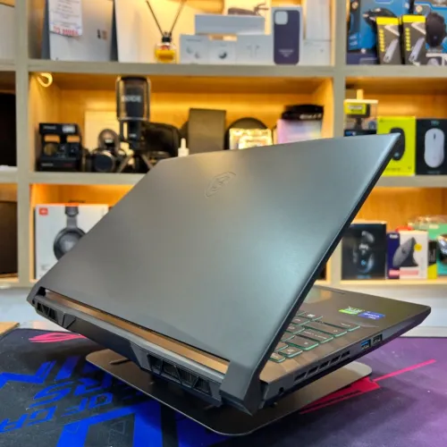 MSI GF66 KATANA I7 11800H NVIDIA RTX 3050 16GB RAM 512GB SSD 