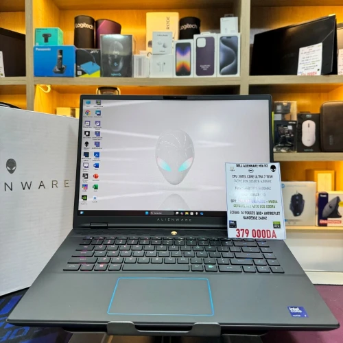 DELL ALINWARE M16 R2 CORE 7 ULTRA 155H NVIDIA RTX 4070 16GB RAM 1TB SSD ECRAN 16 QHD+ 240HZ