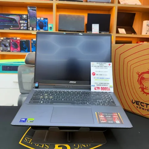 MSI VECTOR 16 HX AI ULTRA 7 255HX NVIDIA RTX 5070TI 32GB RAM 1000GB SSD ECRAN QHD 240HZ