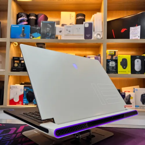DELL ALINWARE X15 R1 I7 11800H NVIDIA RTX 3060 16GB RAM 512GB SSD 
