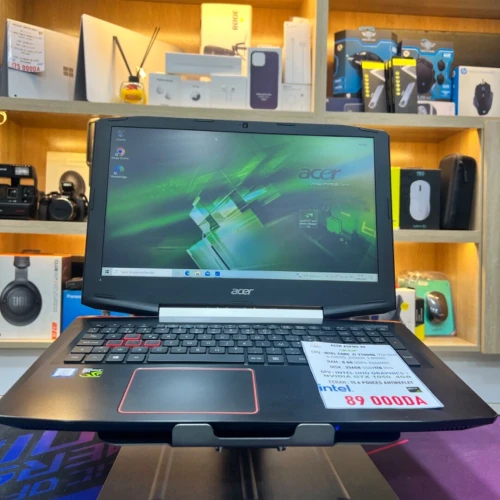 ACER ASPIRE VX I7 7700HQ GTX 1050 8GB RAM 256GB SSD+1TB HDD