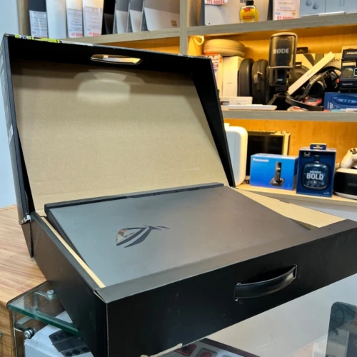ASUS ROG STRIX G15 AMD RYZEN 9 5900HX NVIDIA RTX 3050TI 16GB RAM 512GB SSD ECRAN 300HZ 