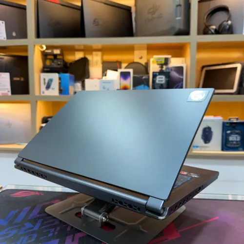 MSI DELTA 15 AMD RYZEN 7 5800H AMD RADEON RX 6700M 10GB VRAM 16GB RAM 512GB SSD 