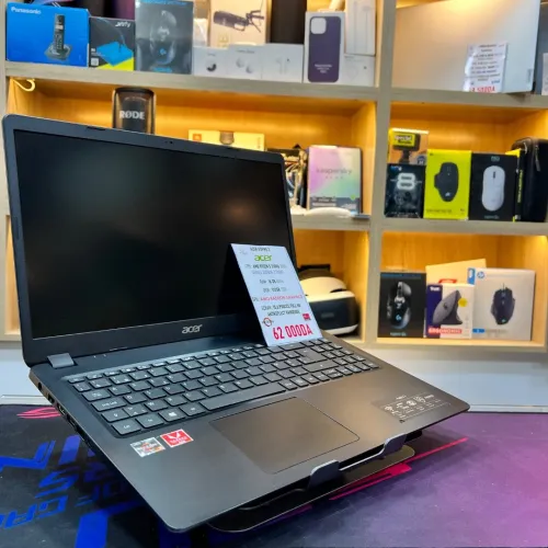 ACER ASPIRE 17 AMD E1 4GB RAM 256GB SSD 