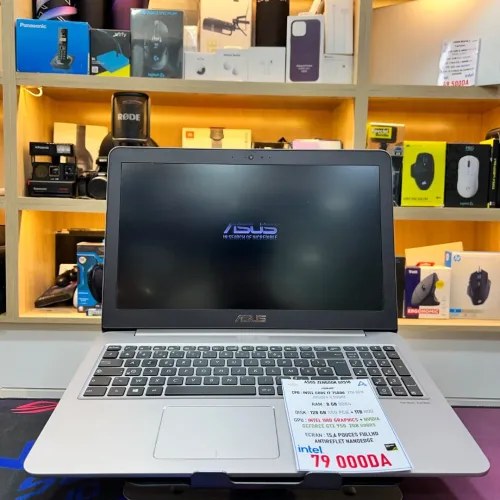 ASUS ZENBOOK UX510 I7 7500U NVIDIA GTX 950 8GB RAM 128GB SSD + 1TB SSD 