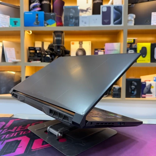 MSI KATANA 17 I7 12650H NVIDIA RTX 4070 16GB RAM 1TB SSD 